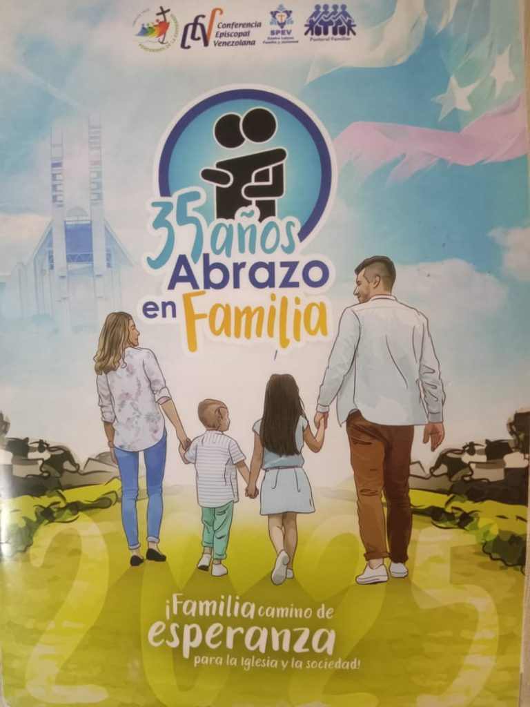 35 años del abrazo en familia